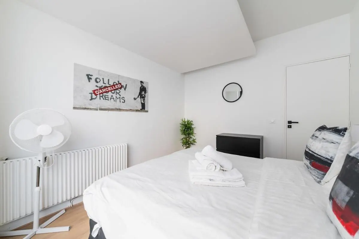 Appartamento Zzz Duhesme - Paris 18 - 6P 0*,  Francia