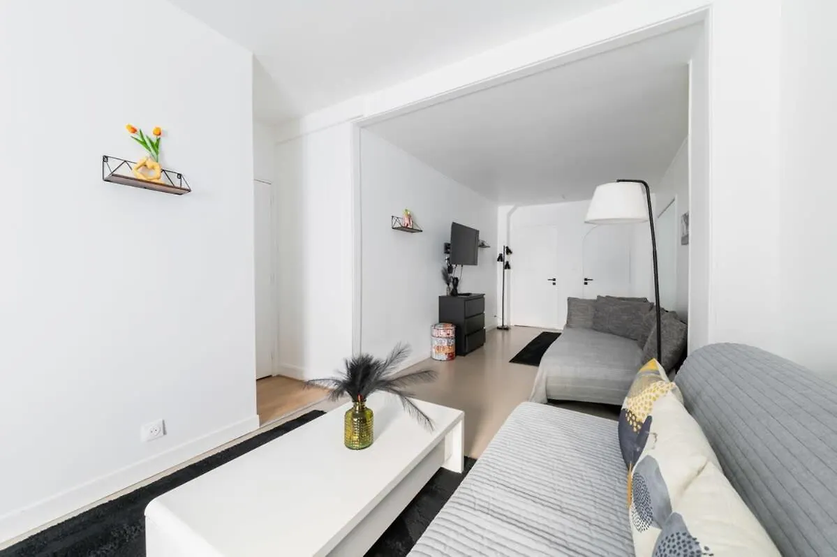 Apartamento Zzz Duhesme - Paris 18 - 6P 0*,  Francia